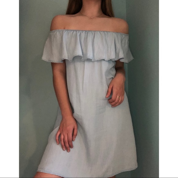 Off the shoulder denim dress 🦋🦋 - Picture 1 of 3